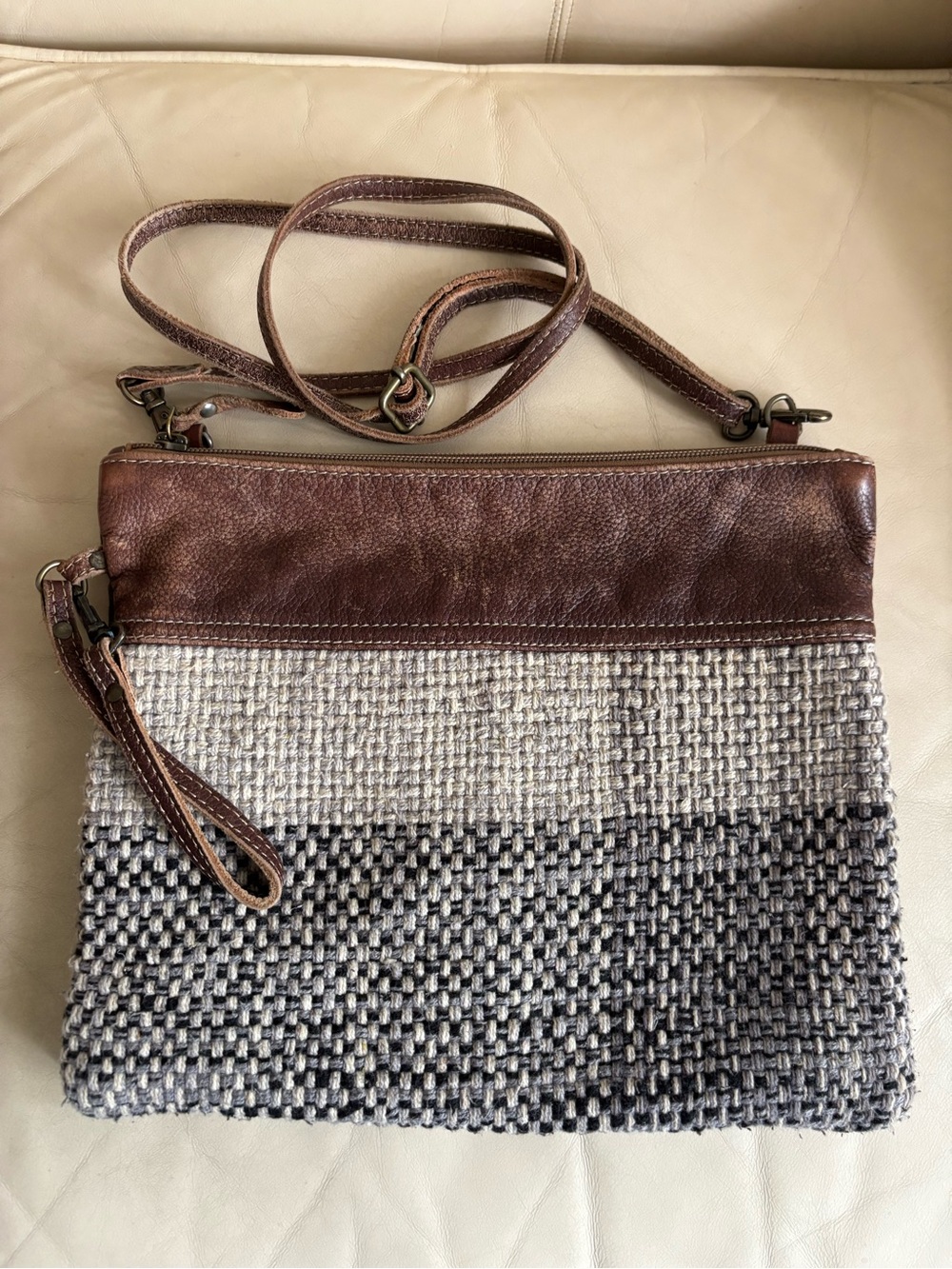 Myra Brown Tweed and Leather Upcycled Crossbody Shoulder Bag Canvas back